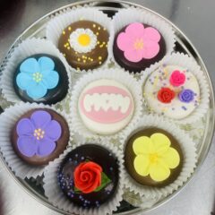 Dipped Oreos assorted tin w/decor