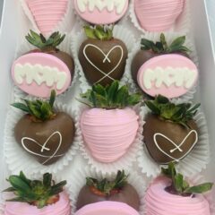 MOM dipped strawberry box assorted